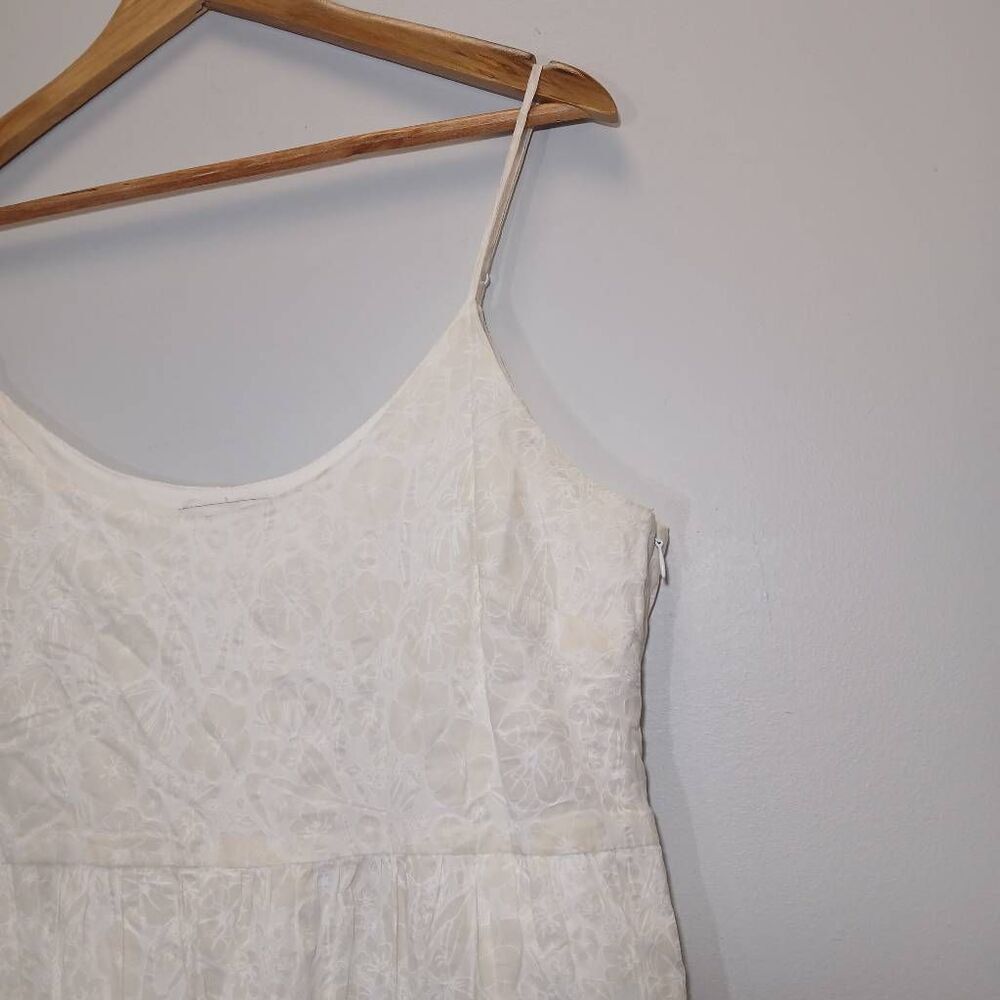 Club Monaco womens medium maxi dress tiered cream boho floral Coastal travel sun - Picture 4 of 10